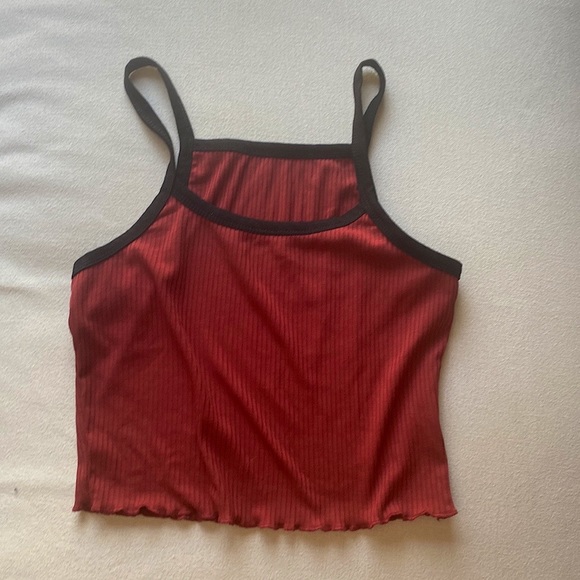 Black red contrast crop top - Picture 3 of 3